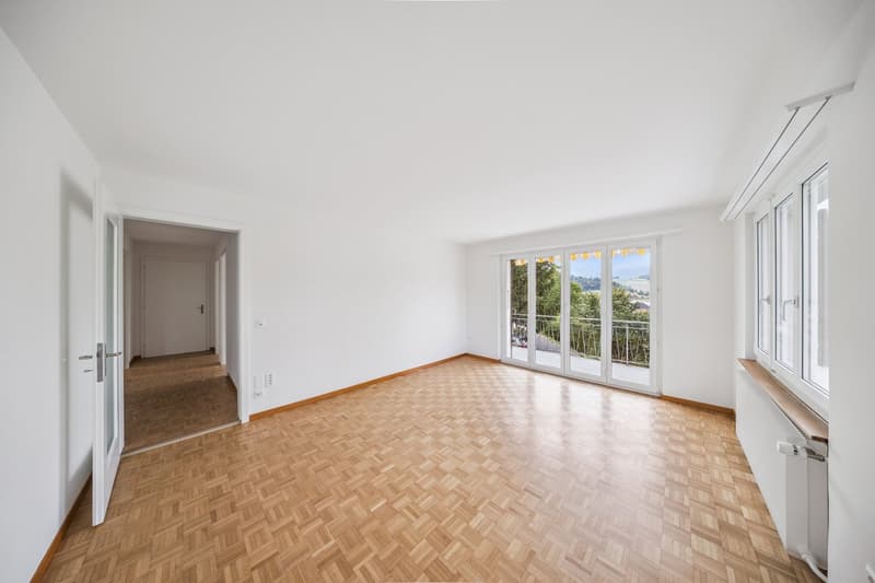 Renovierte Wohnung in Riggi mit fantastischer Aussicht (2)