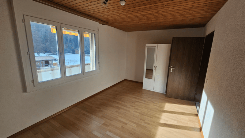 1-Zimmerwohnung im 1. OG möbliert (3)