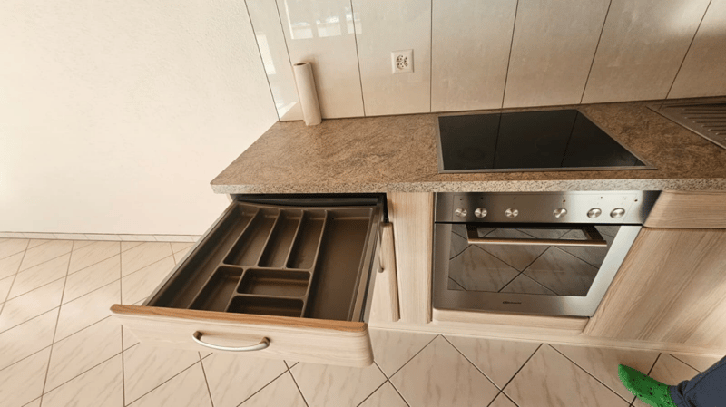 1-Zimmerwohnung im 1. OG möbliert (2)