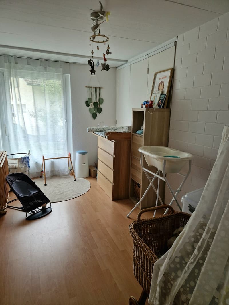 Attraktive 4.5-Zimmerwohnung mit Balkon (4)