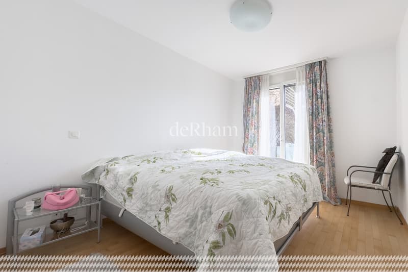 Appartement de 4,5 pièces avec grand jardin et piscine (7)
