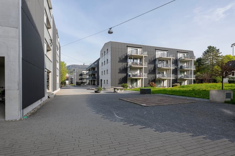 Moderne 3.5-Zimmer-Wohnung mit Balkon im Quartier Les Amis, Biel/Bienne (12)