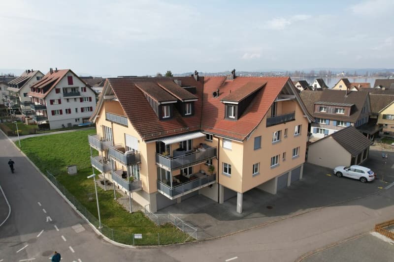 Grosszügige Designwohnung mit zwei Balkonen und stilvollem Wohnambiente (1)
