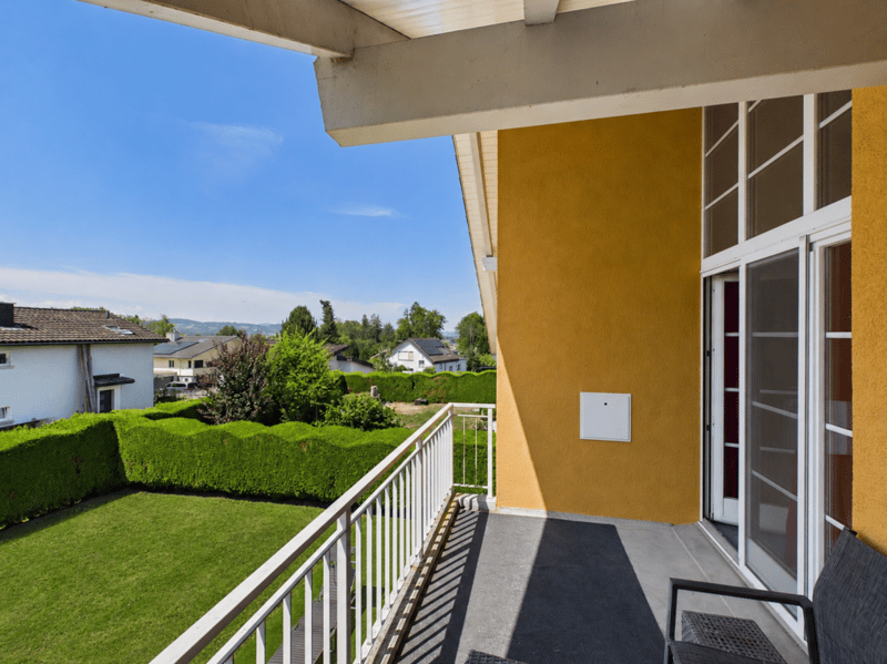 Balkon im Obergeschoss mit Weitsicht