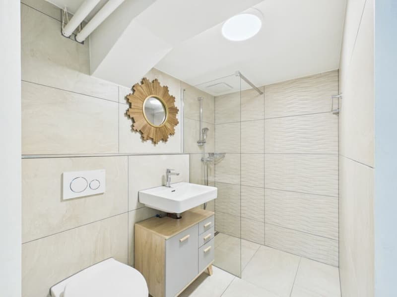Badezimmer bei Gewerberaum