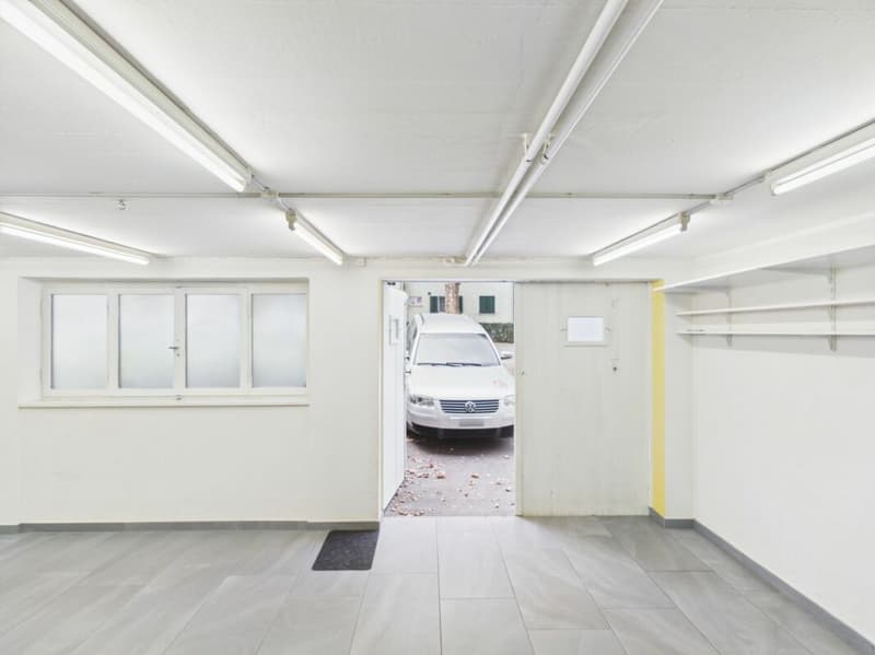 Garage für 1 Auto und Aussenabstellplatz
