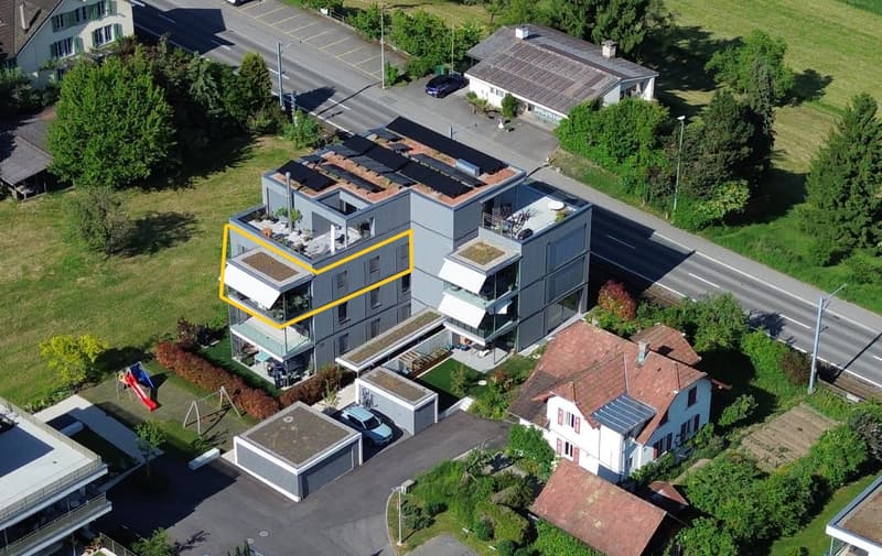 Appartement de 4,5 pièces à valeur neuve avec grand balcon (vue sur la montagne et le lac) et 2 places de parking en sous-sol. (2)