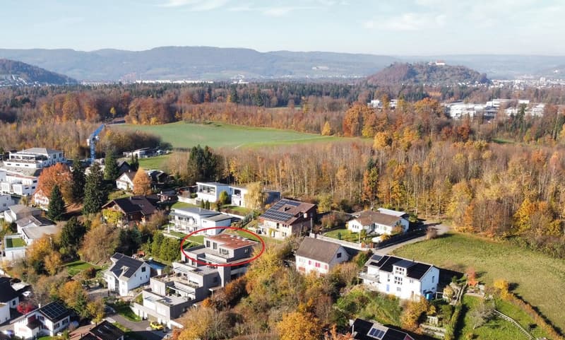 Attikawohnung mit grosser Terrasse inkl. zwei Tiefgaragenparkplätzen an ruhiger Lage. (19)