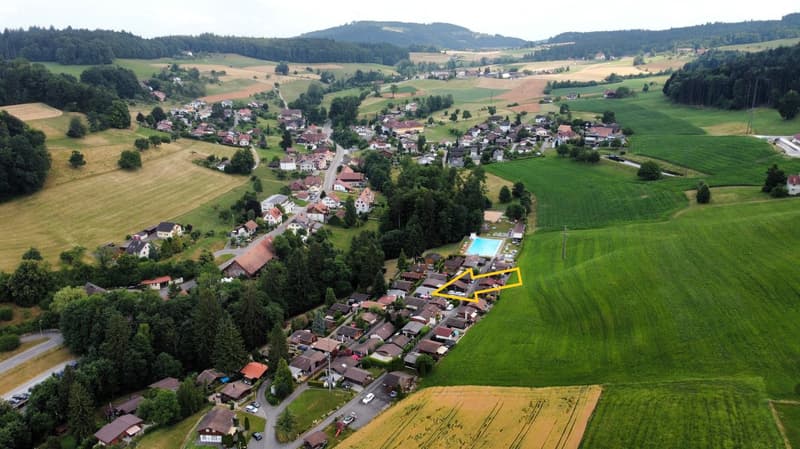 Kleinhaus (2.5 Zimmer, neuwertig) mit Garten an idyllischer Lage im Feriendorf Walde (mit Freibad). (27)