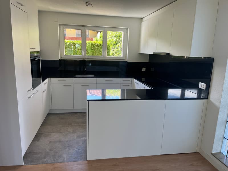 Einfamilienhaus (einseitig angebaut) mit grossem Garten an ruhiger Aussichtslage. (7)