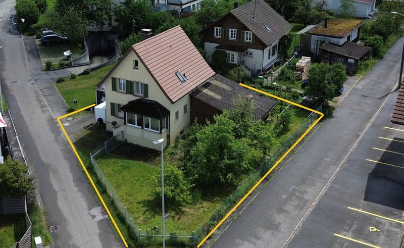 Einfamilienhaus an ruhiger Lage mit optimalem ÖV-Anschluss. (1)