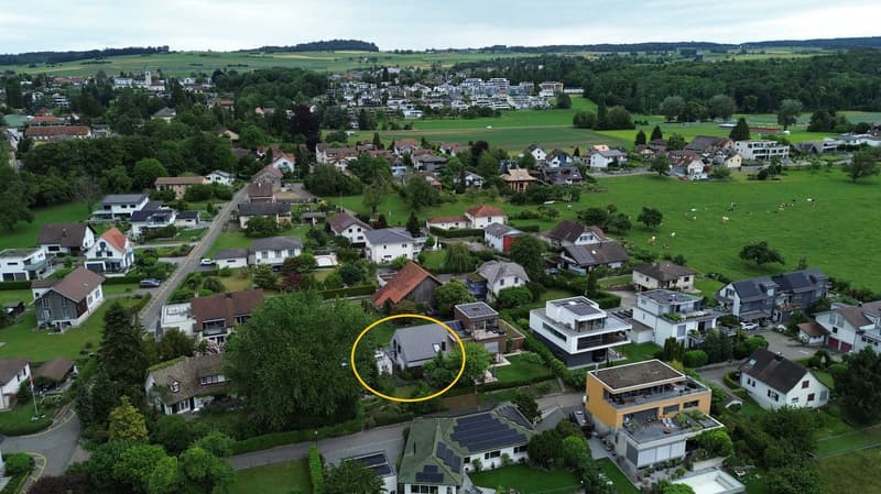 Einfamilienhaus (einseitig angebaut) an ruhiger Lage mit charmantem Garten. (28)
