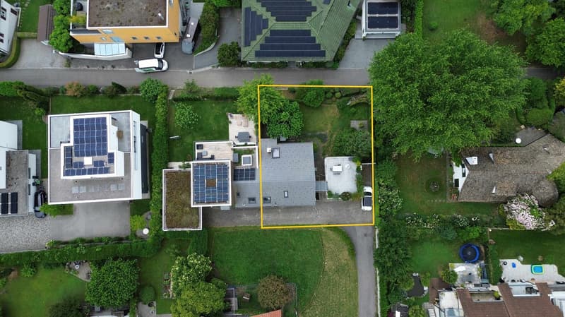 Einfamilienhaus (einseitig angebaut) an ruhiger Lage mit charmantem Garten. (26)