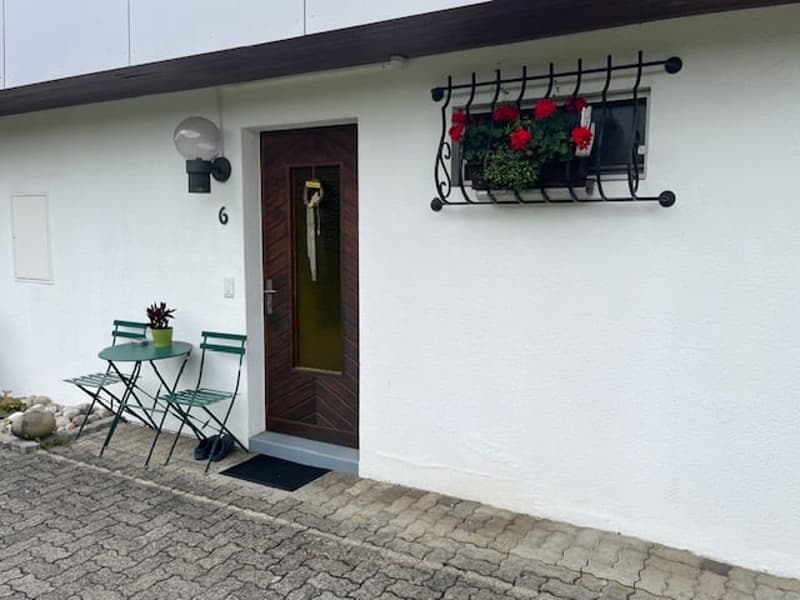 Einfamilienhaus (einseitig angebaut) an ruhiger Lage mit charmantem Garten. (4)