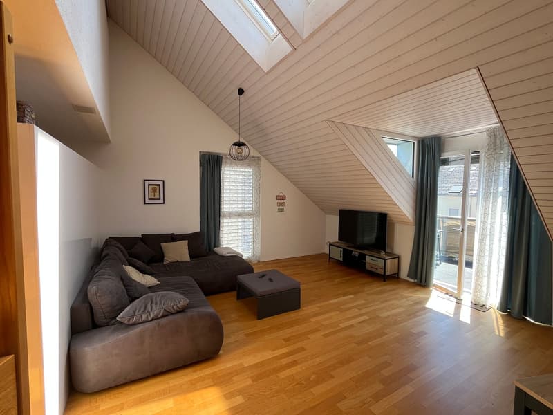 4.5-Zimmer-Maisonette-Wohnung mit viel Charme und grossem Balkon. (4)