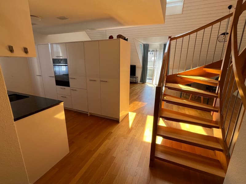 4.5-Zimmer-Maisonette-Wohnung mit viel Charme und grossem Balkon. (12)