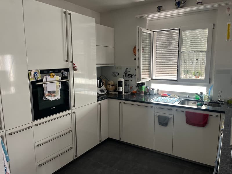 Charmantes Einfamilienhaus mit Garage, Wintergarten, Fonduestübli und Schopf an ruhiger Lage. (6)