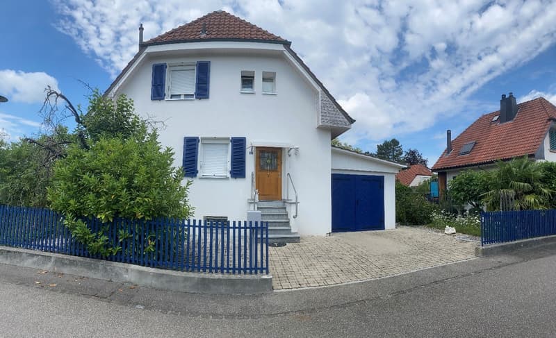 Charmantes Einfamilienhaus mit Garage, Wintergarten, Fonduestübli und Schopf an ruhiger Lage. (3)