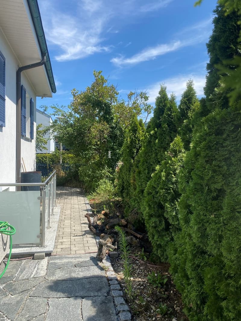 Charmantes Einfamilienhaus mit Garage, Wintergarten, Fonduestübli und Schopf an ruhiger Lage. (29)