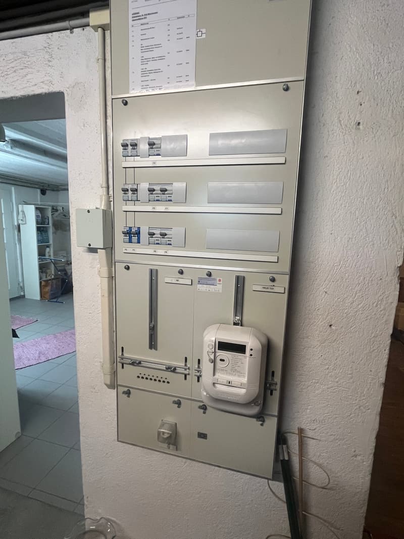 Charmantes Einfamilienhaus mit Garage, Wintergarten, Fonduestübli und Schopf an ruhiger Lage. (26)