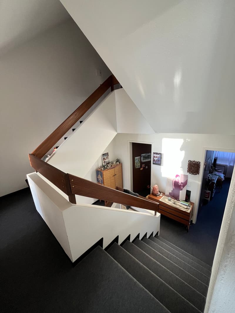 5.5-Zimmer Maisonette-Wohnung mit Gartensitzplatz hoch über dem Greifensee. (7)