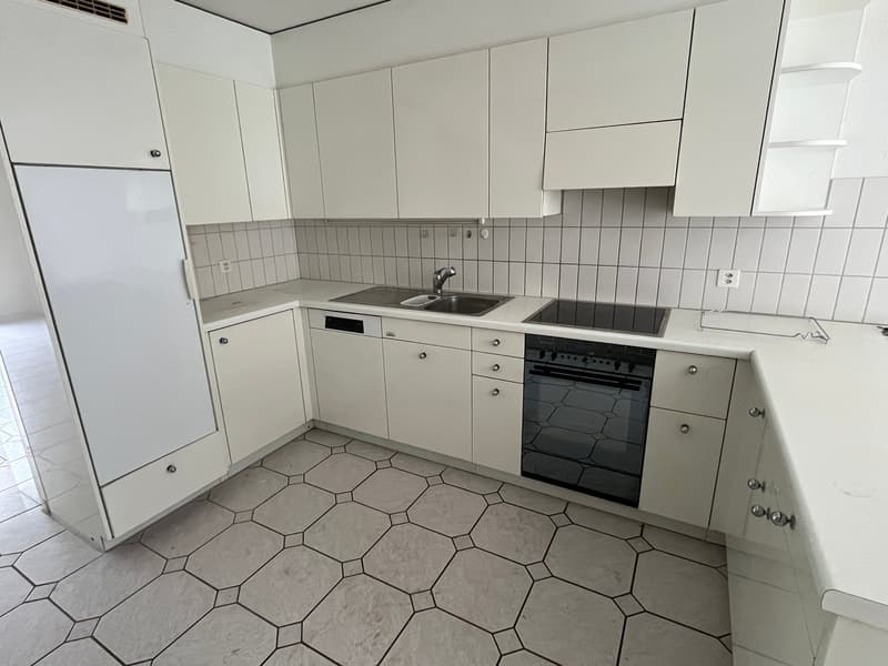 5.5 Zimmer-Reiheneinfamilienhaus mit Wintergarten, 2 Balkonen und 2 Garagenboxen. (8)