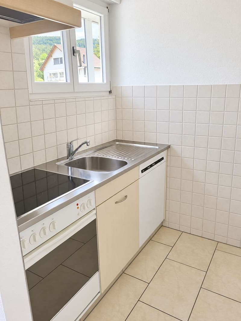 Charmante 3.5-Zimmer-Wohnung mit Balkon in Mümliswil – sofort verfügbar! (2)