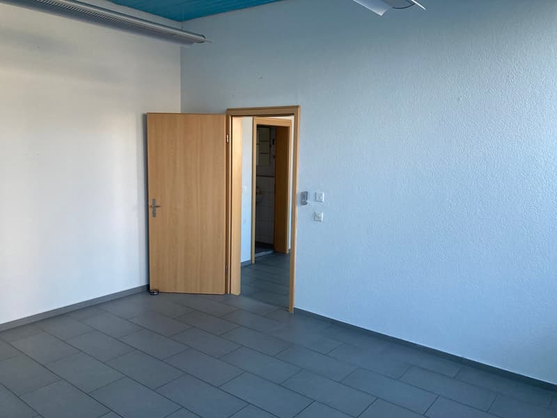 Purposely designed office and production spaces at Scheibenstrasse 63, Thun (3)