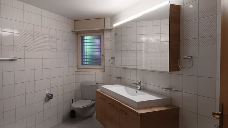 Grosse 4.5 -Zimmer-Wohnung mit Balkon und Kamin, TOP-Lage in Steffisburg (6)