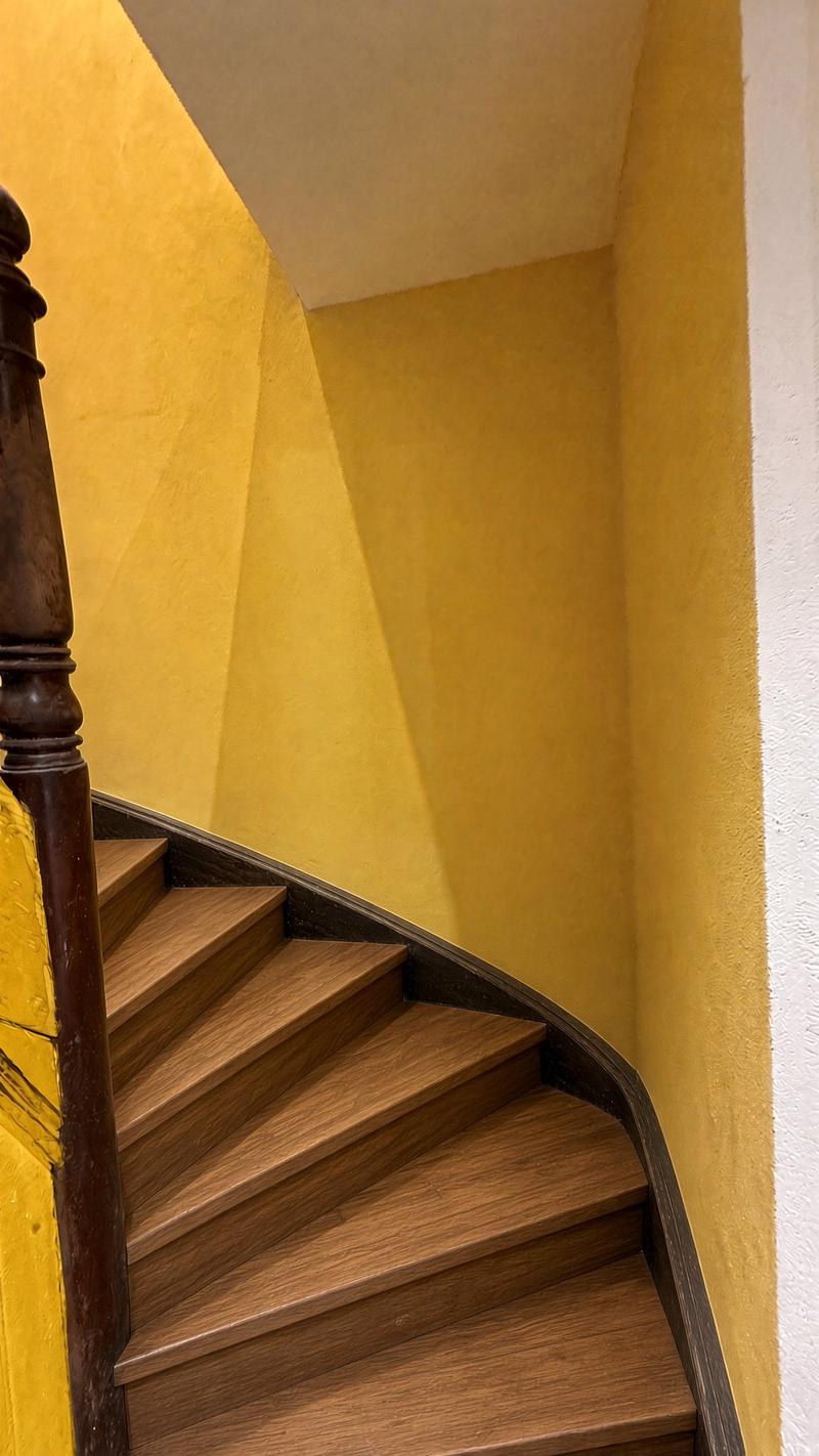 Erstbezug nach Komplettumbau – Moderne 3.5 Duplex-Wohnung mit Charme in Grafenried (8)