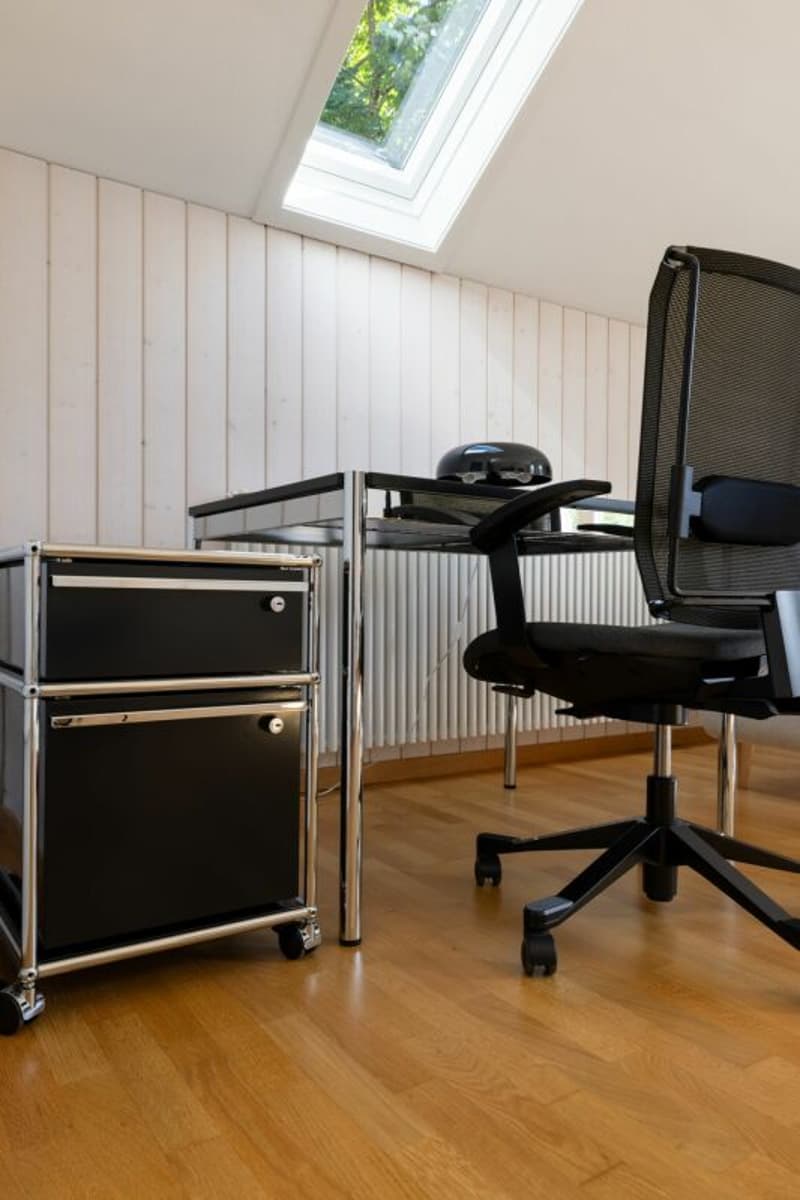 Möbliertes 2.5 Zimmer Business Apartment mit dem Thema Le Corbusier (5)