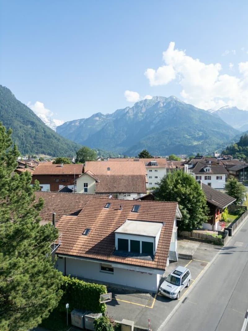 Rendite- oder Eigennutzung: Wohn- und Gewerbeobjekt in Matten bei Interlaken (12)
