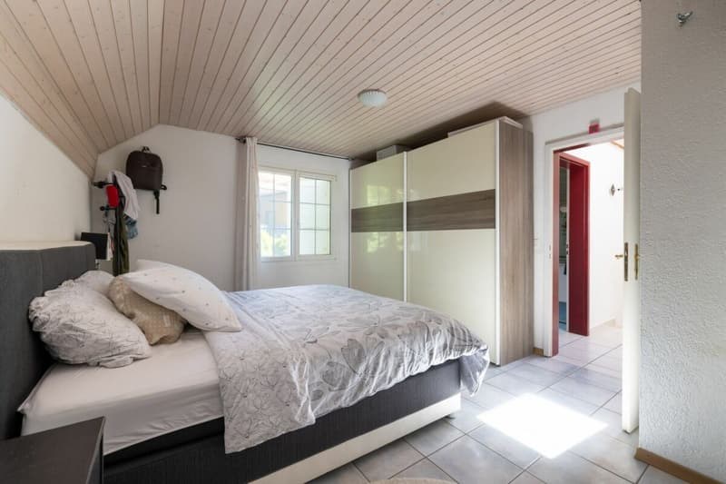 6.5 Zimmer Einfamilienhaus mit grossem Platzangebot in Plasselb (5)