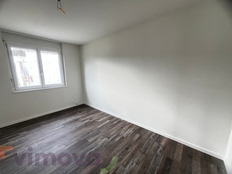 Top living comfort in a popular residential area in Laufen (6)