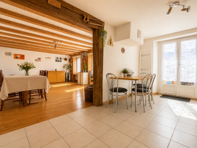 Charmante maison jumelée de 6,5 pièces avec vue sur les montagnes (3)