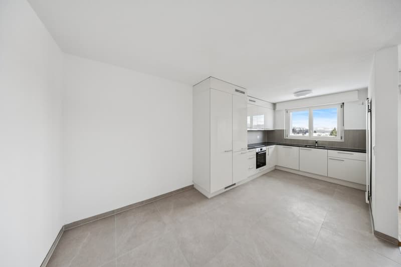 Totalsanierte, helle 5.5-Zimmer-Wohnung in Sumiswald (2)