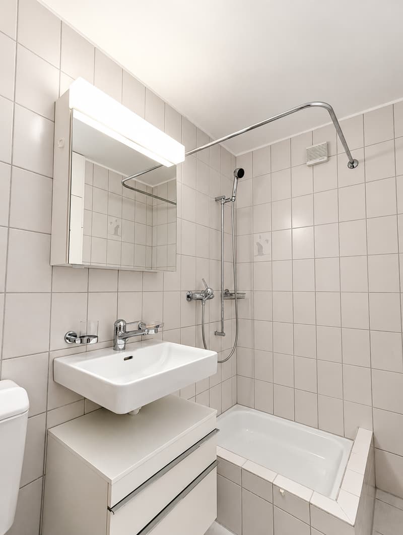 Sep. WC mit Dusche