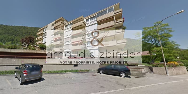 Appartement de 4 1/2 pièces avec balcon et garage à Saint-Imier (1)