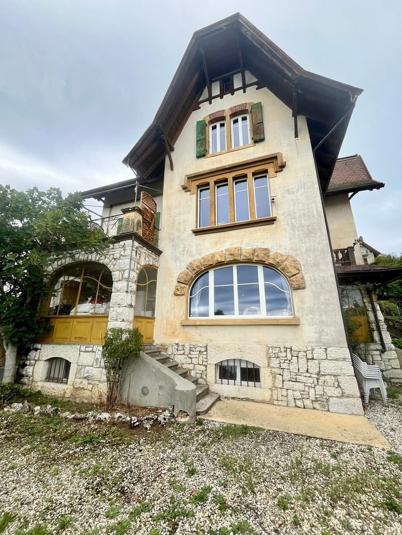 Maison de charme de 9,5 pièces avec vue sur le lac et les Alpes (8)