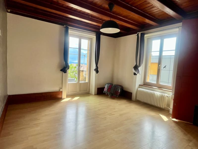Maison de charme de 9,5 pièces avec vue sur le lac et les Alpes (5)