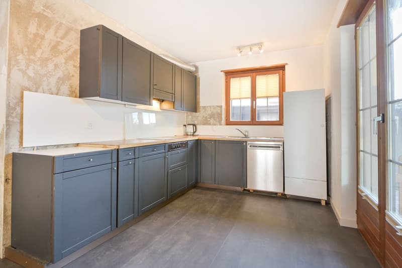 6.5-Zimmer-Einfamilienhaus mit Traumgarten und Whirlpool an unverbaubarer Lage (5)