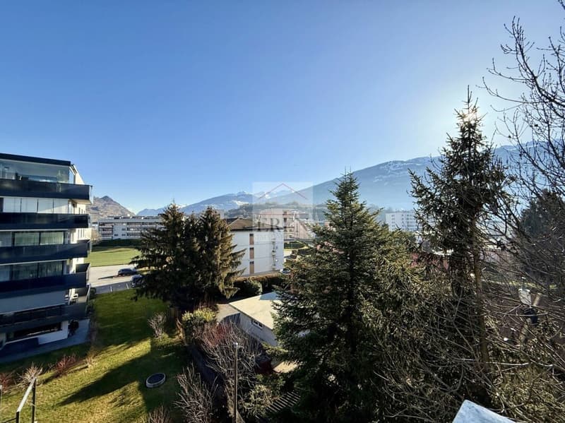 Attique 4,5 pièces neuf à vendre à Conthey