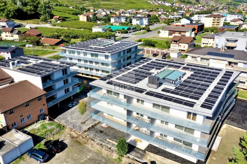 Attique 2,5p neuf à vendre à Fully