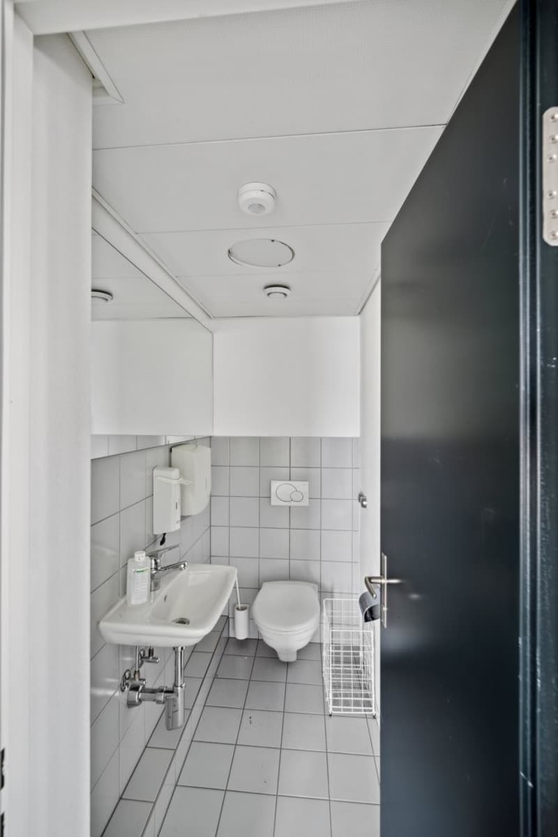 5760_01_WC_Anlage.jpg