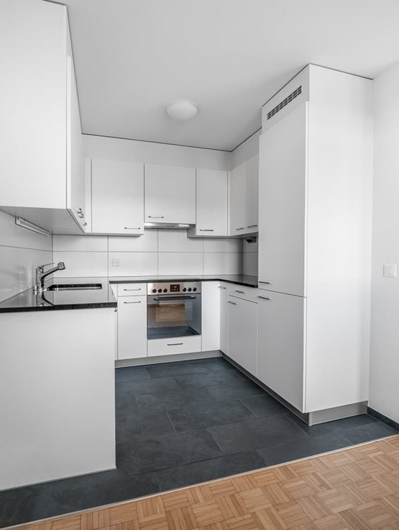 Appartement superbe avec balcon spacieux dans un quartier calme (3)
