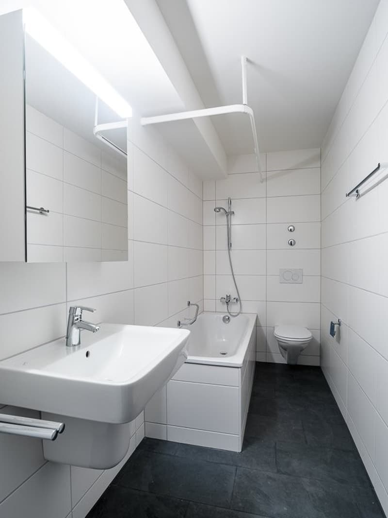 Appartement superbe avec balcon spacieux dans un quartier calme (4)