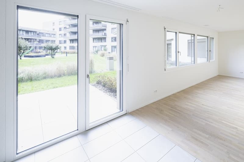 Top moderne 4.5 Zimmer-Maisonettewohnung in der Überbauung Weierweg (4)