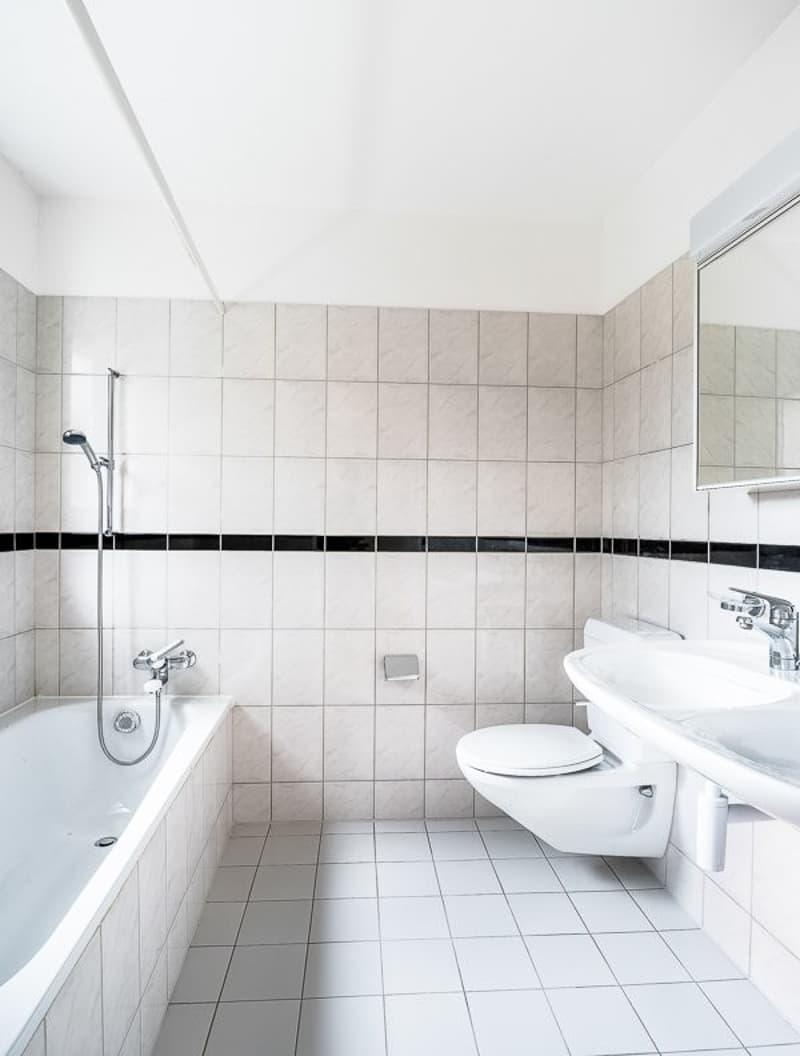 Attraktive 4.5-Zimmer-Wohnung mit eigenem Waschturm (4)