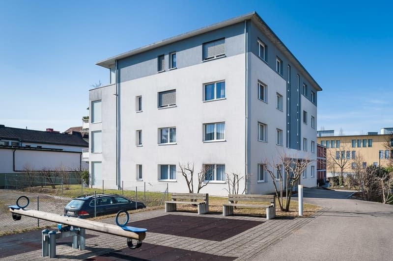 Tolle Wohnung mit grosszügigen Zimmern an ruhiger Lage in Liestal (2)