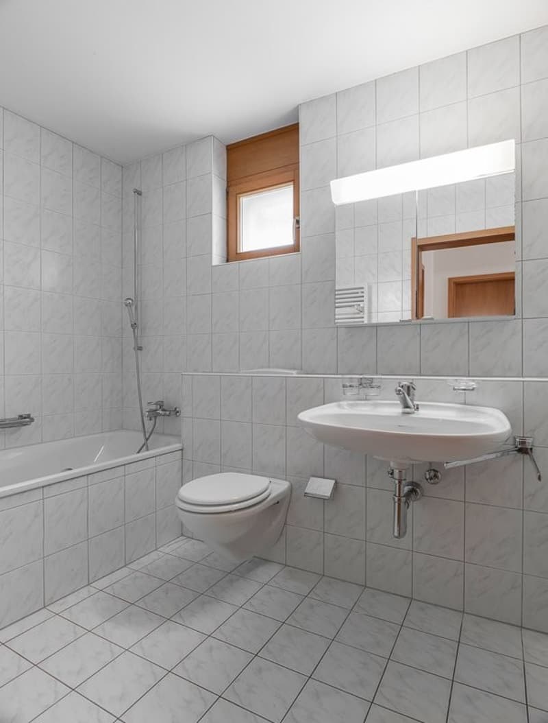 Tolle Wohnung mit zwei Gartensitzplätzen... (6)